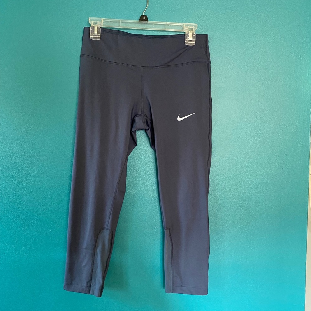 Nike cropped leggings
